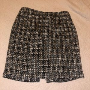 Barely worn tweed skirt